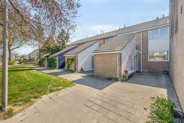 Te koop: INSTAPKLAAR en sfeervol afgewerkte woning !